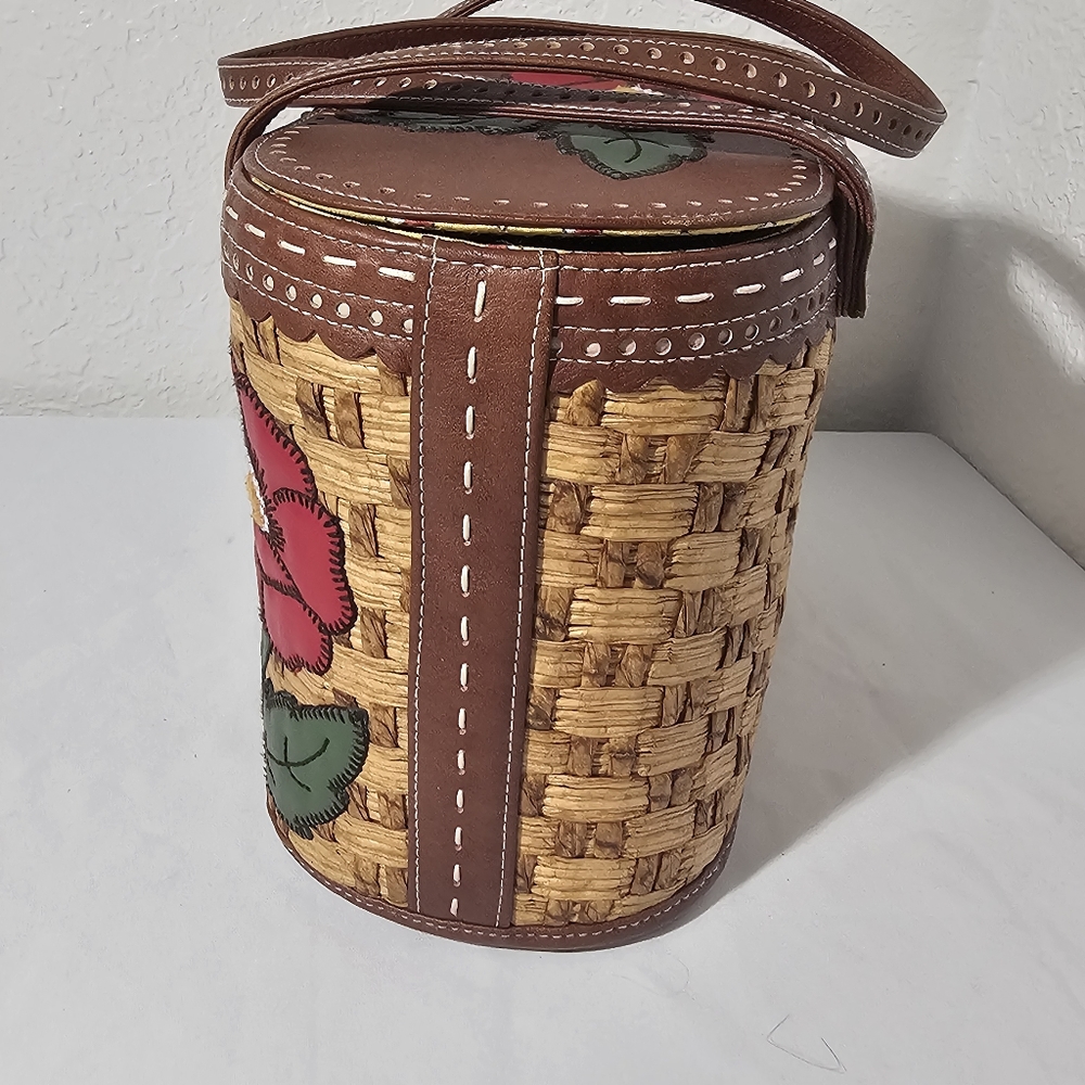 Isabella Fiore Flower Basket Satchel - Picture 6 of 16